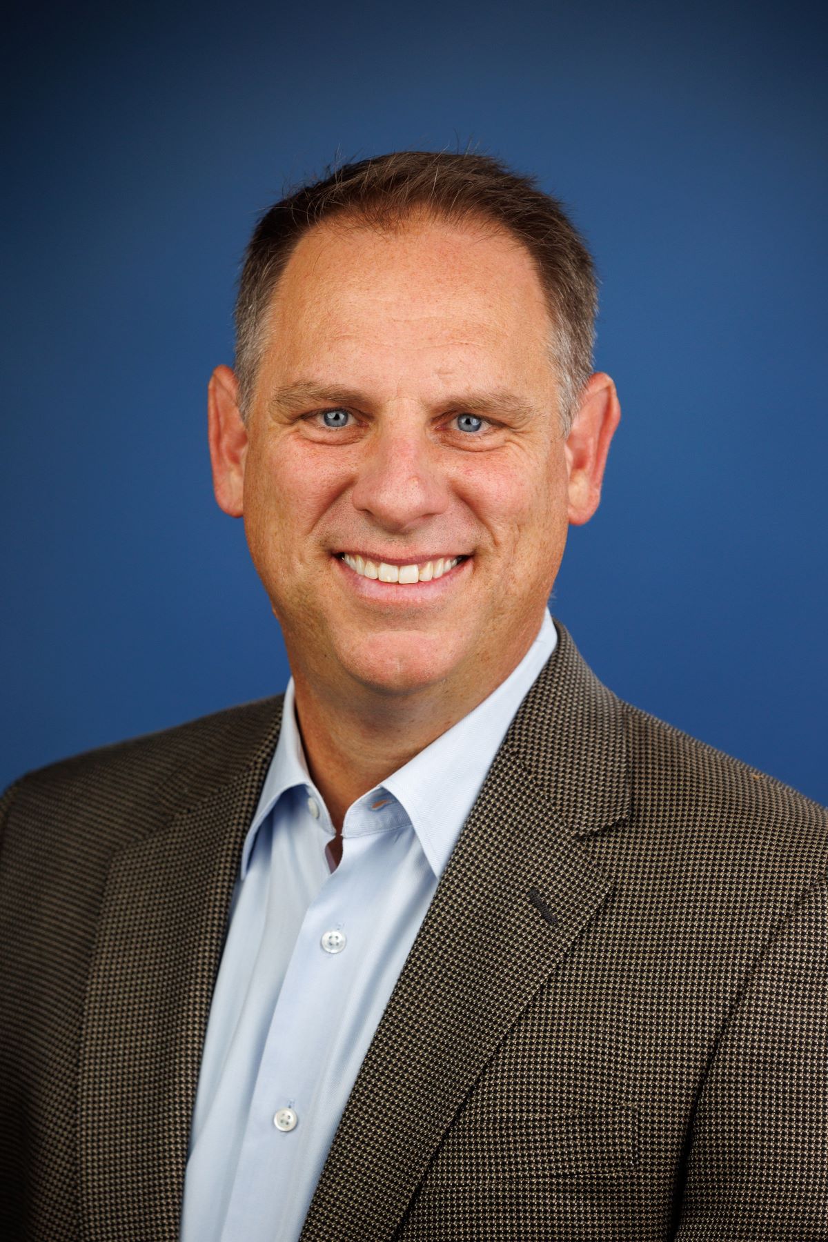Dr. Justin Blumenstiel